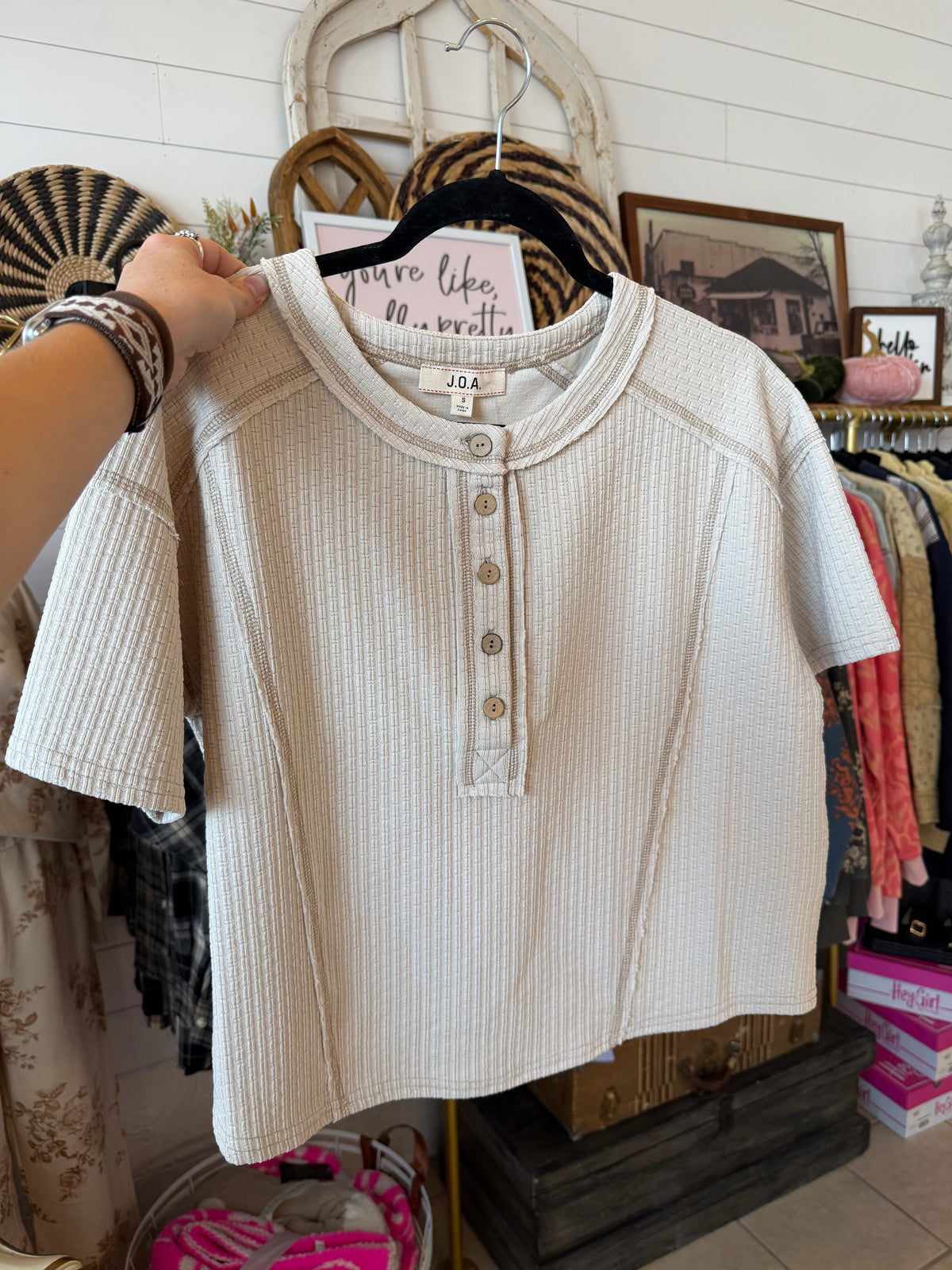 Textured Knit Short Sleeve Henley