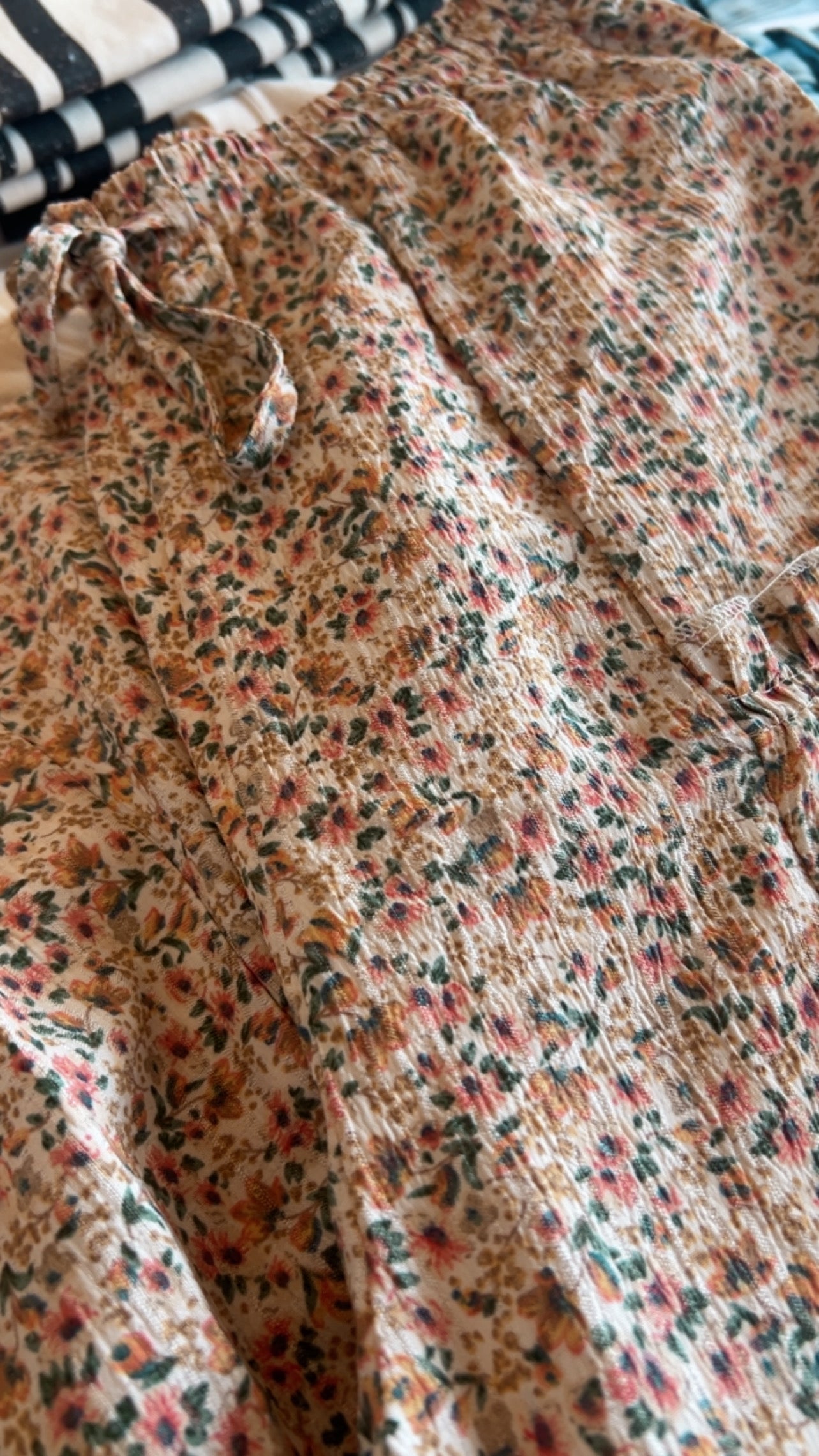 Ditsy Floral Crinkled Palazzo Pants