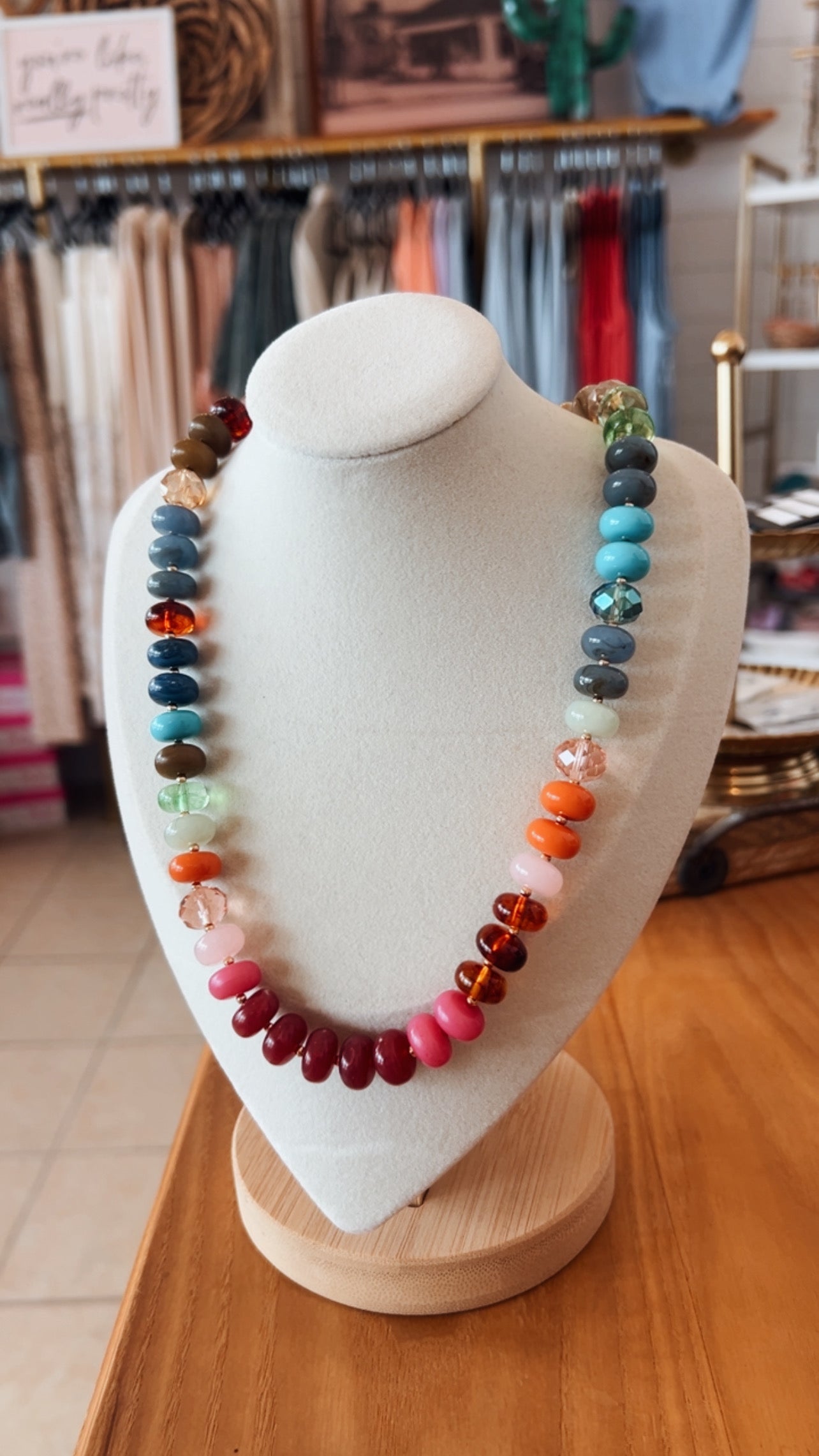 Mixed Bead Short Necklace