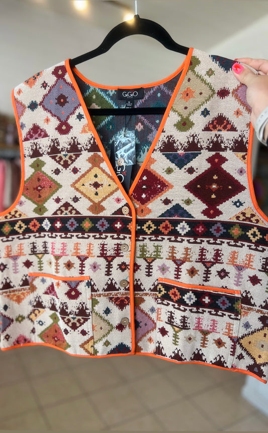 Gigio Cream Geometric Binding Vest w/Buttons