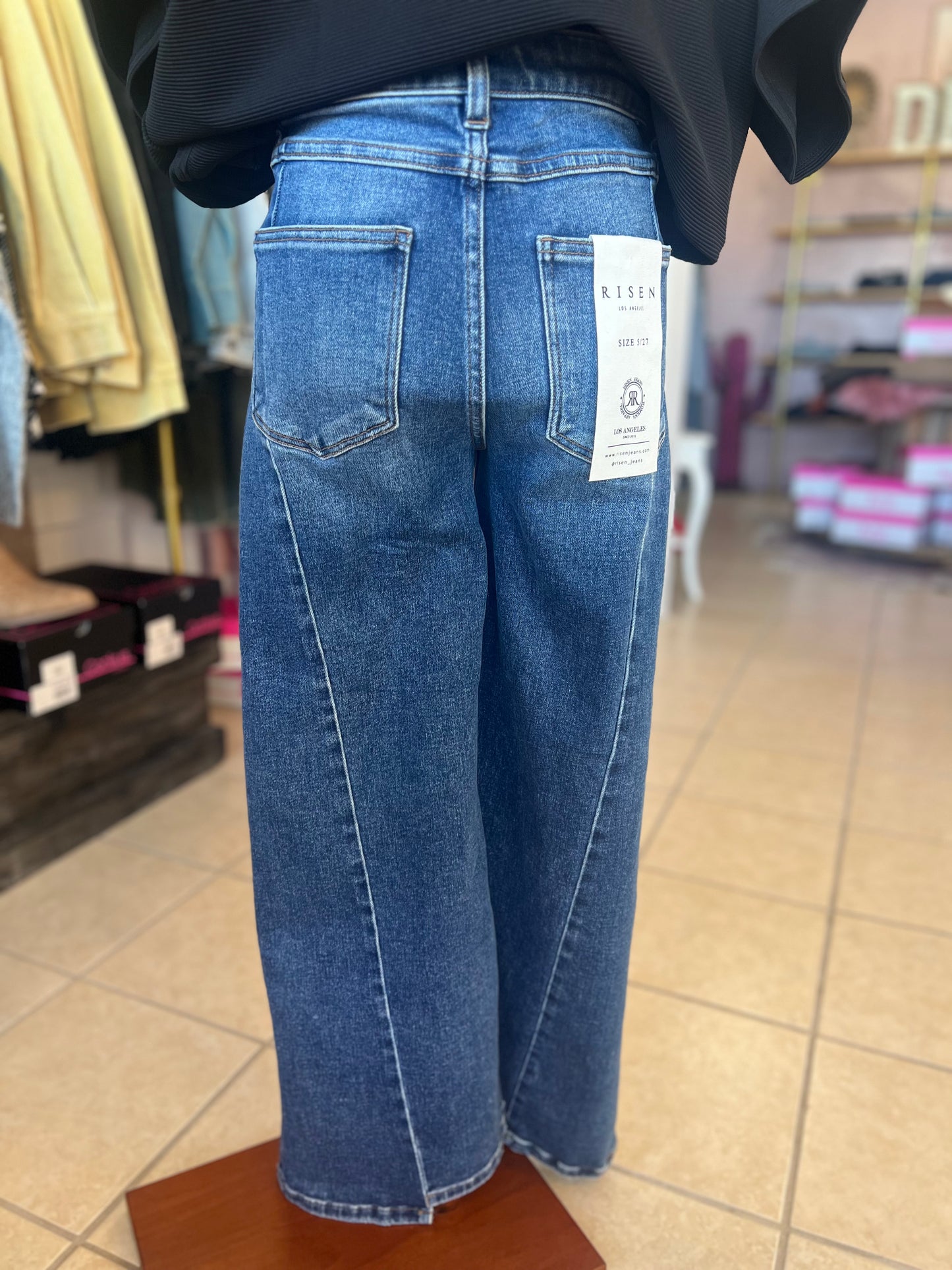 Crop Wide Front and Back Sort Step Hem Jean