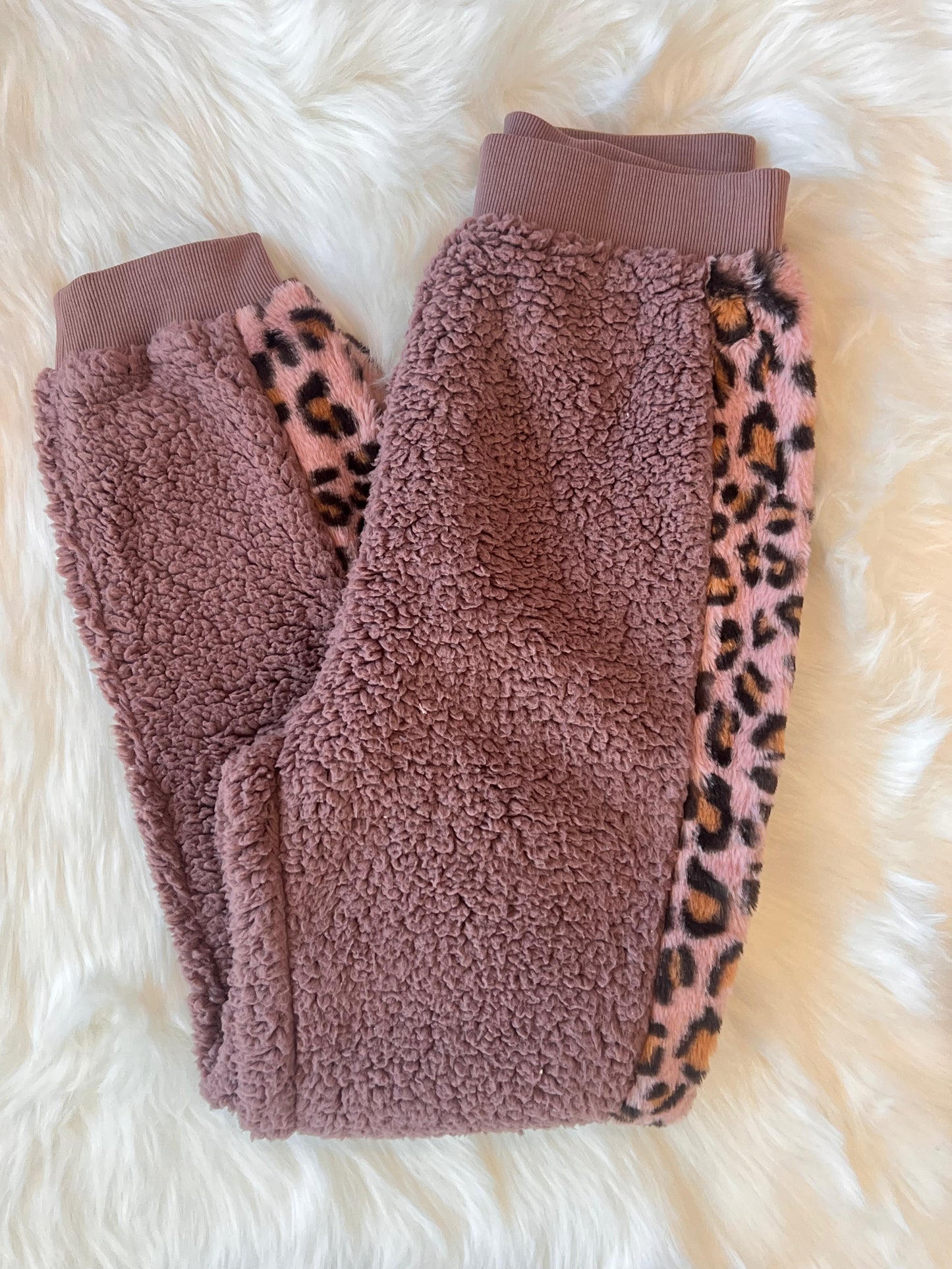 Teddy Fleece Joggers w/ Leopard Stripe