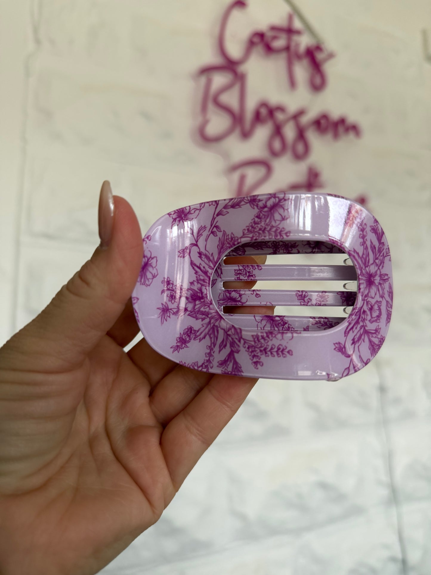 Flat Hair Claw Clip